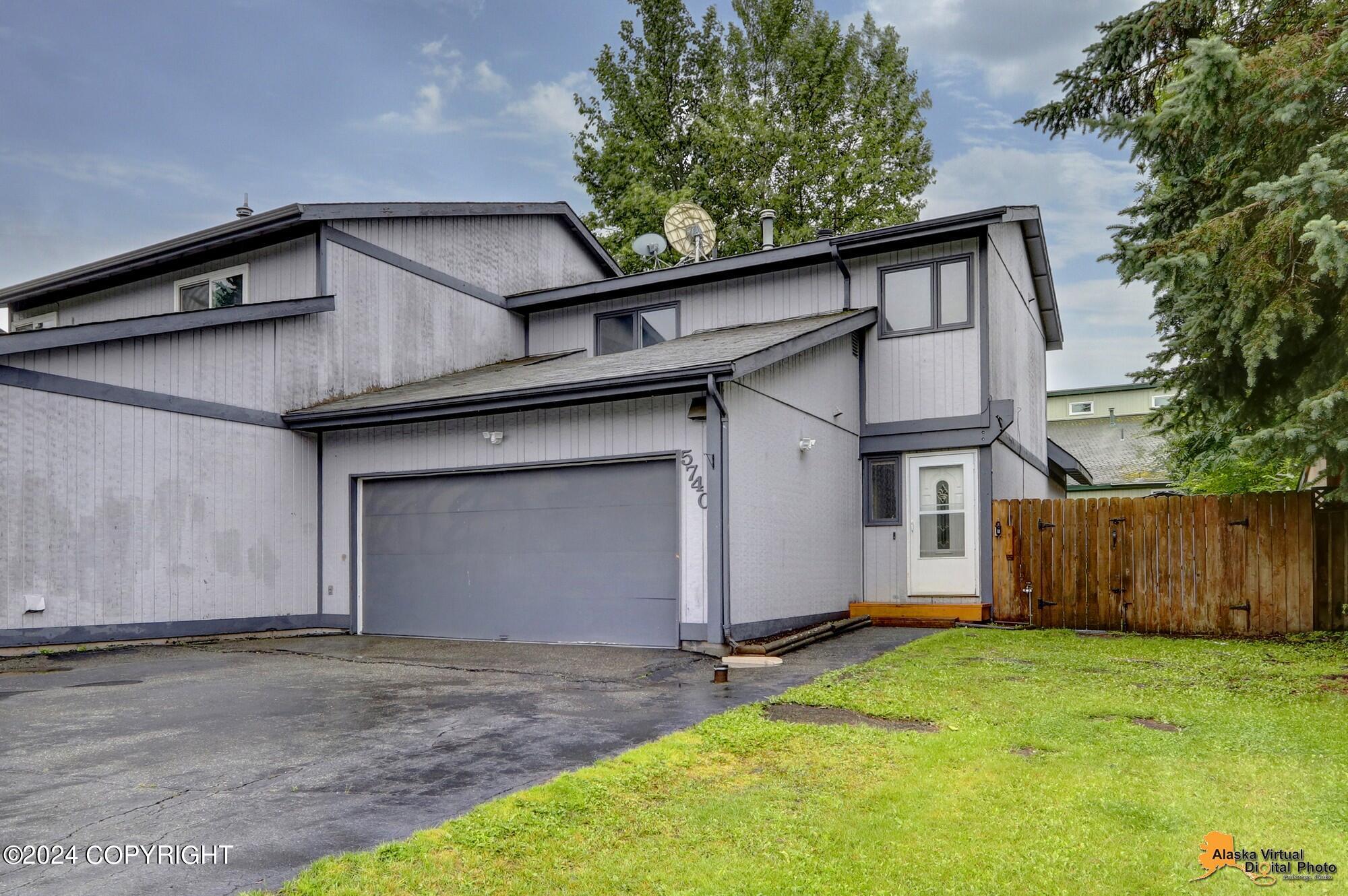 Jordan Cir, Anchorage, AK 99504