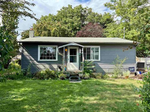 1207 Cedar Ave, Lewiston, ID, 83501-5518 | Card Image