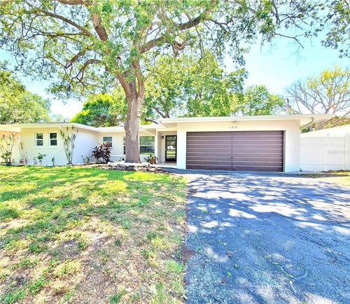 1010 Bay Breeze Terrace, LARGO, FL, 33770 | Card Image