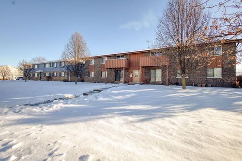 103-10259 W Whitnall Edge Drive, Franklin, WI, 53132 | Card Image