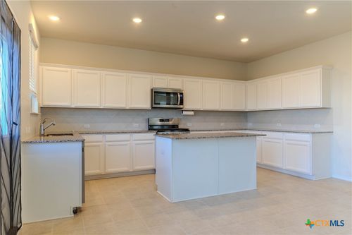 620 English Oak St, Georgetown, TX, 78626-2871 | Card Image