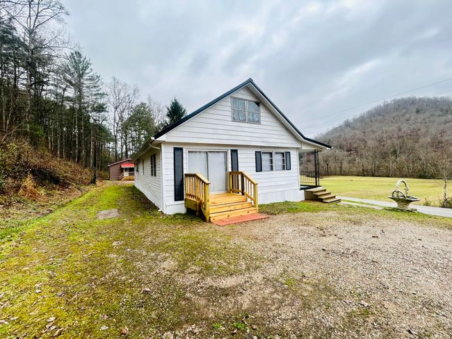 11571 N Highway 11, House other with 3 bedrooms, 1 bathrooms and null parking in Oneida KY | Image 5