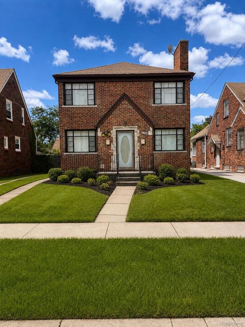 5765 Devonshire Rd, Detroit, MI, 48224-3236 | Card Image