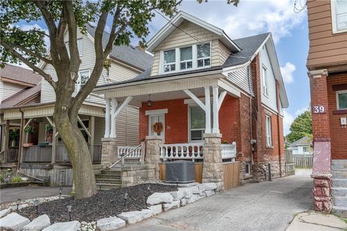 37 Cliff Ave, Hamilton, ON, L8V2S1 | Card Image