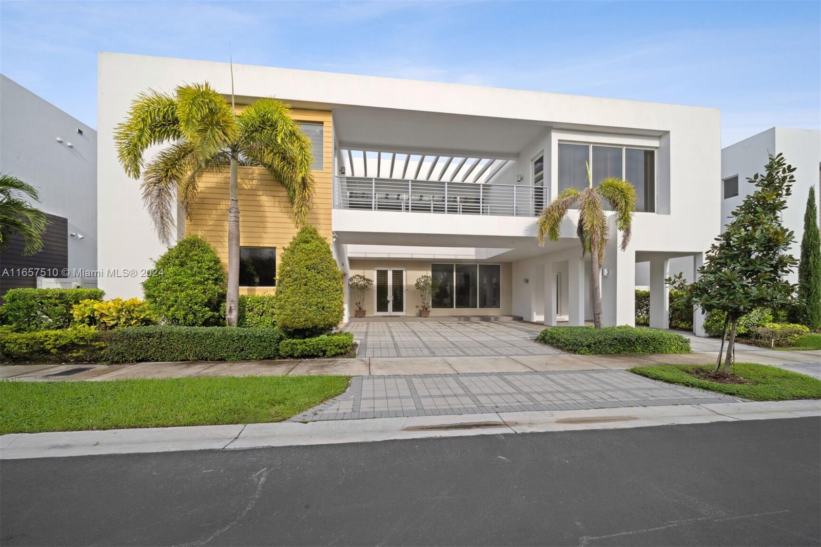 103rd Ct, Doral, FL 33178