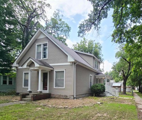 1201 E 11th Ave, Winfield, KS, 67156-3908 | Card Image