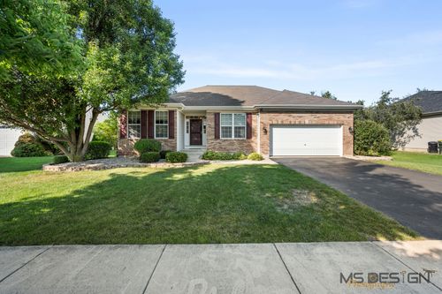 214 Stearn Dr, Genoa, IL, 60135-1424 | Card Image