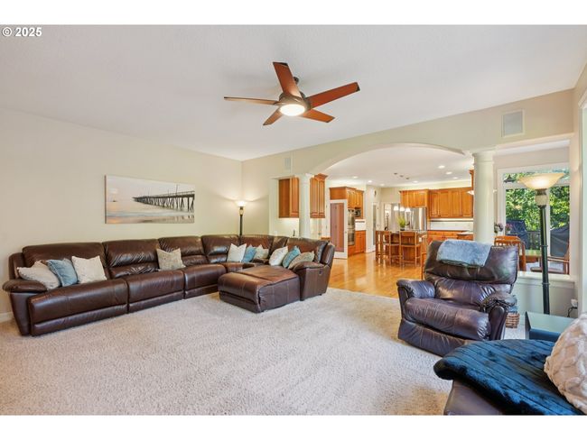 1488 Sw 17 Th Ct, House other with 5 bedrooms, 4 bathrooms and 3 parking in Gresham OR | Image 16