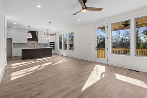 3195 Doak Ave, Nashville, TN, 37218-3203 | Card Image