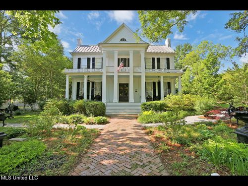 138 E Fulton St, Canton, MS, 39046-4508 | Card Image