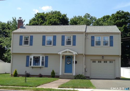 22 Scarborough Rd, Manchester, CT, 06040-5431 | Card Image