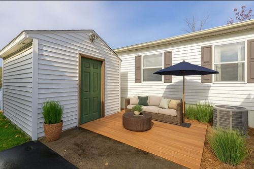 1332 Aspen St, Columbus, MI, 48063-3250 | Card Image
