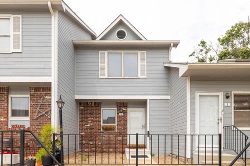 101 S Rock Rd, Derby, KS, 67037-3905 | Card Image