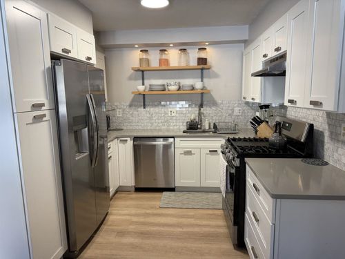 38 Tideview Dr, Dover, NH, 03820-4578 | Card Image