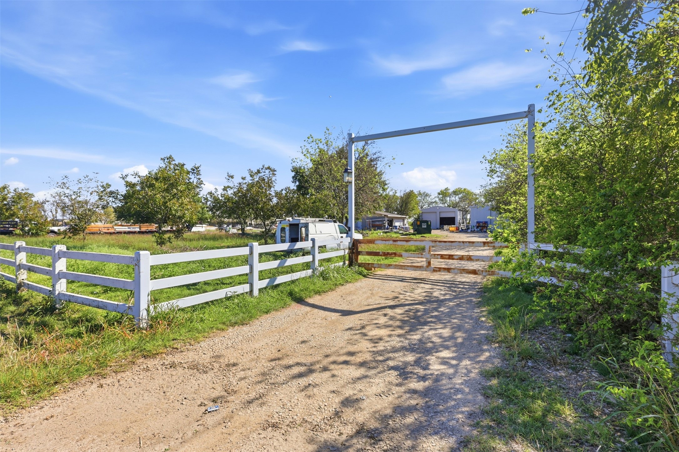 Commercial Lease in Rhome 4