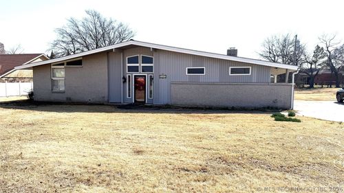 1625 Arlington St, Ada, OK, 74820-2639 | Card Image