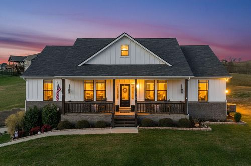 3126 Bridgewater Blvd, Morristown, TN, 37814-1785 | Card Image