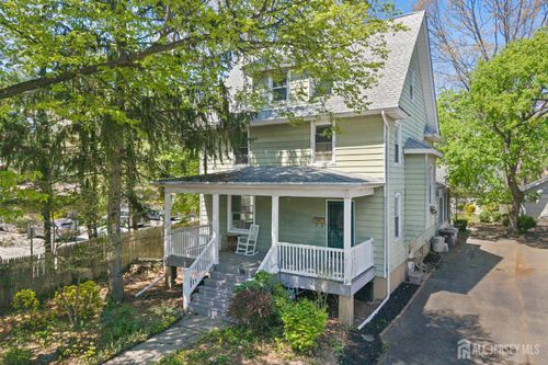 19 Clinton Pl, Metuchen, NJ, 08840-2405 | Card Image