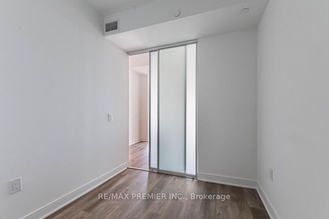 1620 - 86 Dundas St E, Condo with 2 bedrooms, 2 bathrooms and null parking in Mississauga ON | Image 14