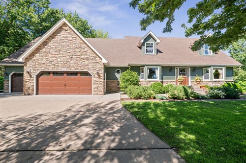 1060 Norell Avenue N, West Lakeland Twp, MN, 55082 | Card Image