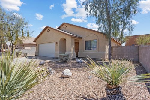 9562 E Shiloh Street, Tucson, AZ, 85748 | Card Image