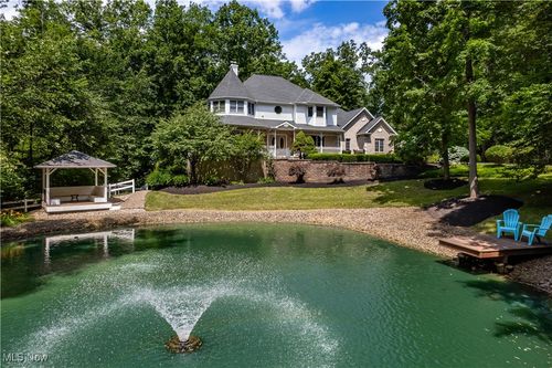 5533 Winter Brook Dr, Valley City, OH, 44280-9360 | Card Image