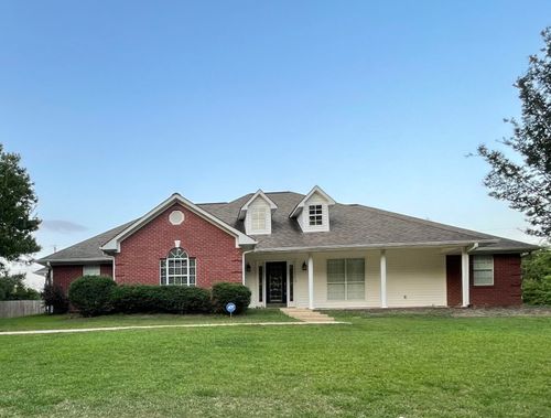 136 Florence Carr Dr, Tupelo, MS, 38801-6915 | Card Image