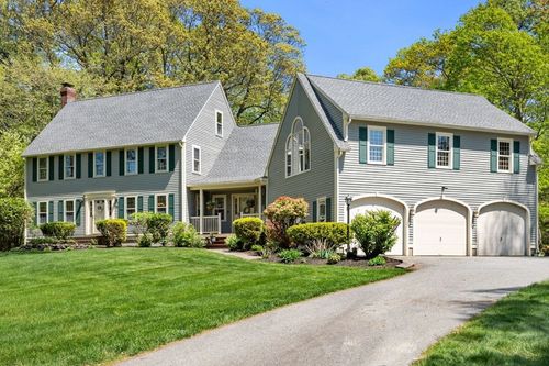 13 Lisa Ln, Georgetown, MA, 01833-1722 | Card Image