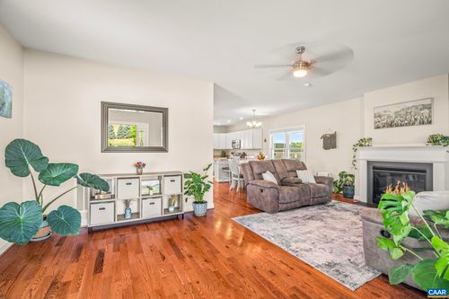 260 Windsor Dr, FISHERSVILLE, VA, 22939-2166 | Card Image