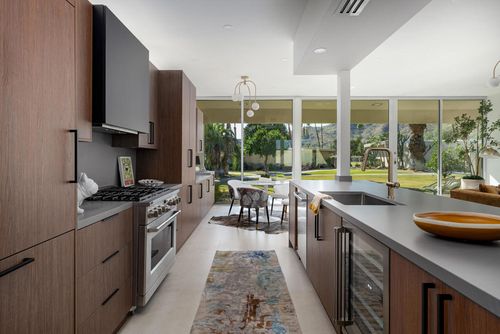 139 Desert Lakes Dr, Palm Springs, CA, 92264-5526 | Card Image
