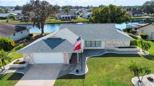 2016 E View Dr, SUN CITY CENTER, FL, 33573-5184 | Card Image