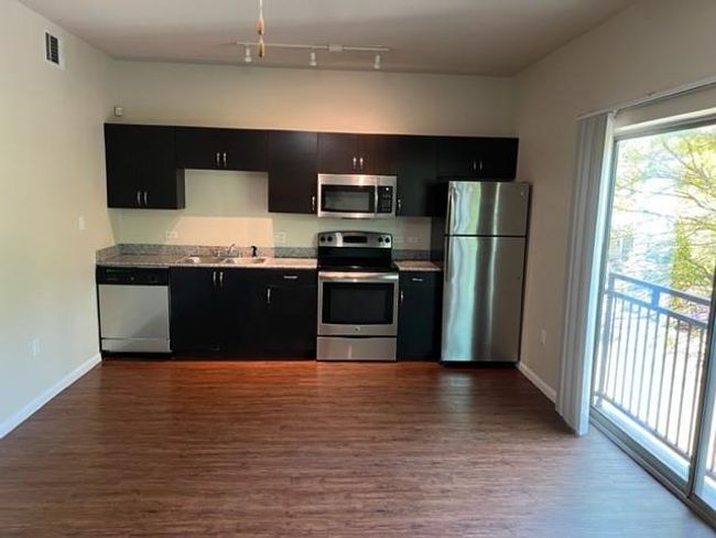 APT-206 - 1401 E 4 Th St, Condo with 1 bedrooms, 1 bathrooms and 1 parking in Austin TX | Image 4