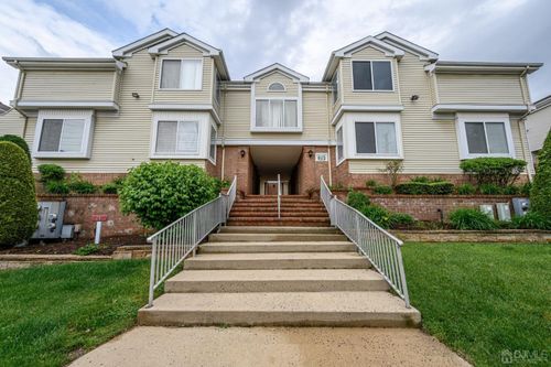 2902-2902 Madaline Dr, Avenel, NJ, 07001-1352 | Card Image