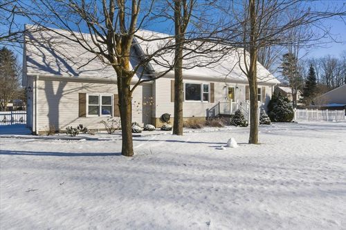 3 Jones Ct, Swanton, VT, 05488-1023 | Card Image
