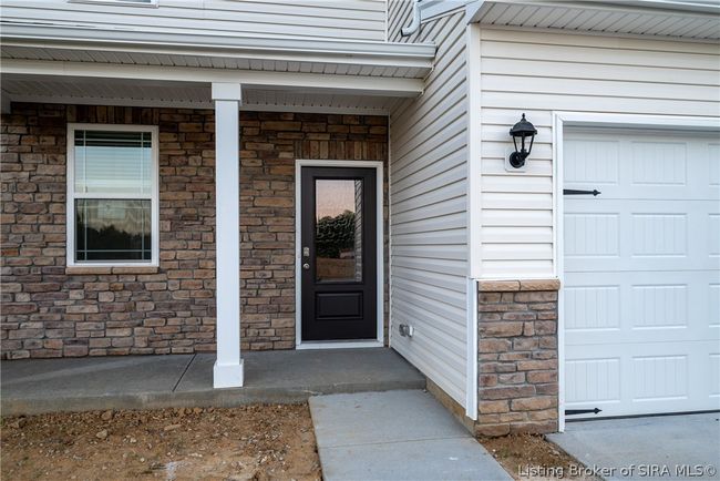 812 Haley Ln, Home with 3 bedrooms, 3 bathrooms and null parking in Jeffersonville IN | Image 4