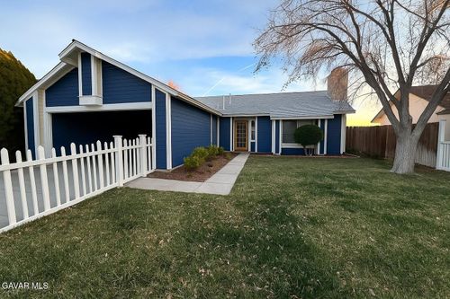 646 Twinberry Ln, Lancaster, CA, 93534-1570 | Card Image