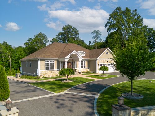 125 Stadley Rough Road, Danbury, CT, 06811 | Card Image
