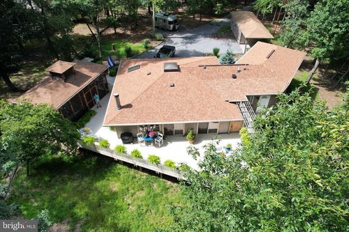 83 Shawnee Trl, HEDGESVILLE, WV, 25427-7393 | Card Image