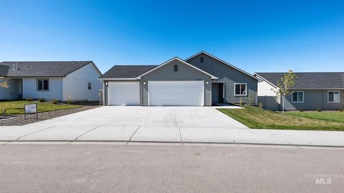 1611 Regency Way, Emmett, ID, 83617-3748 | Card Image