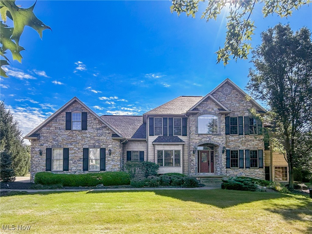 Manor Glen Dr, Medina, OH 44256