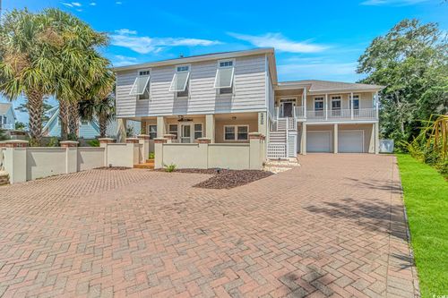 220 Starcrest Cir, North Myrtle Beach, SC, 29582-3483 | Card Image