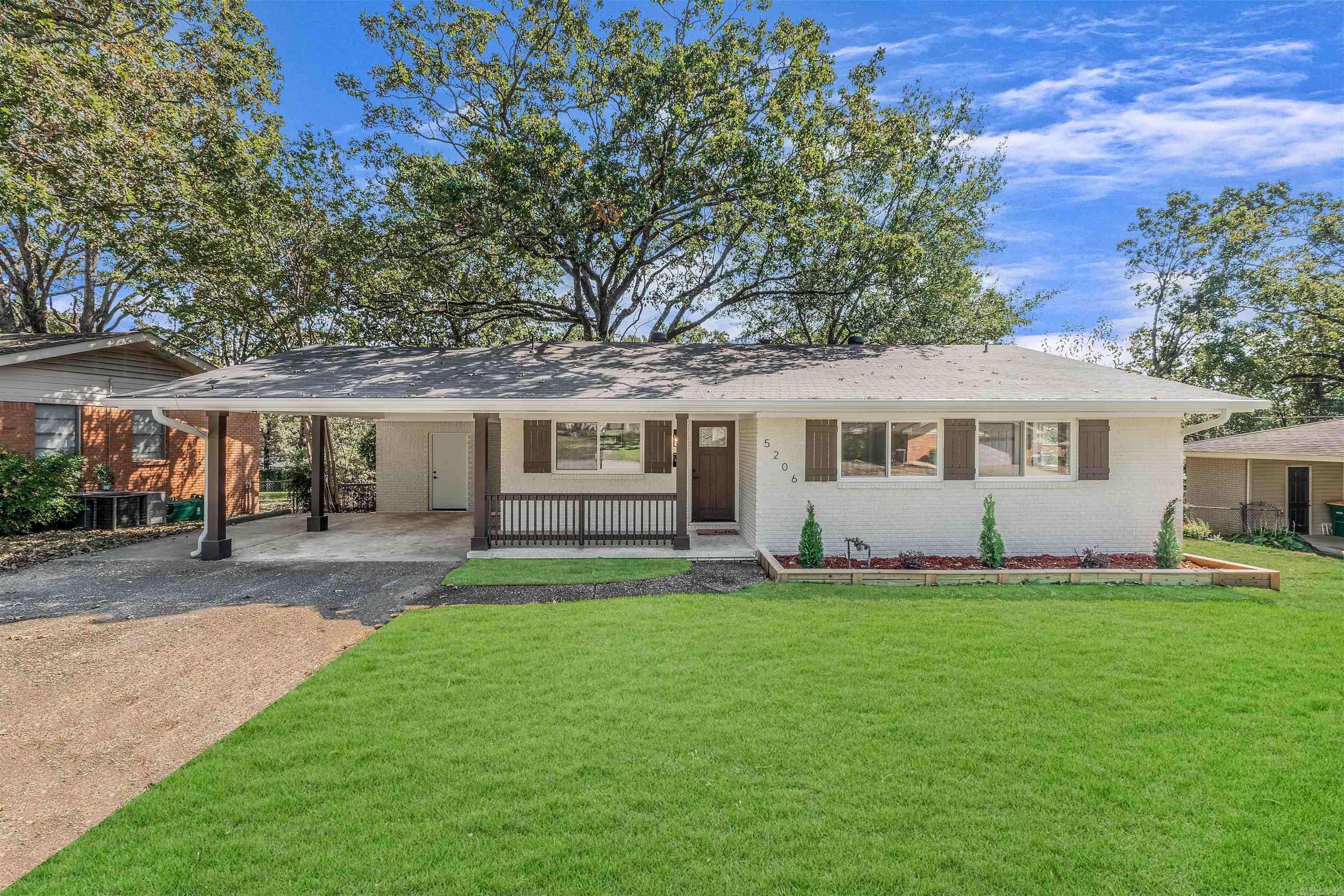 Lochridge Rd, North Little Rock, AR 72116