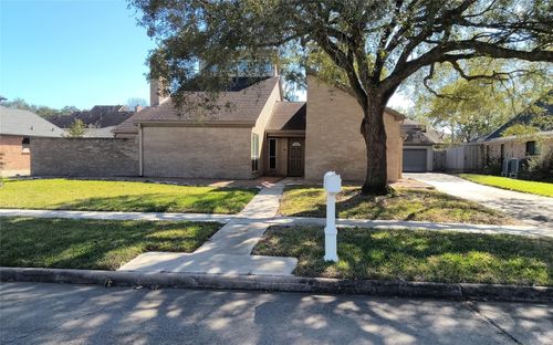 15906 Laurelfield Dr, Houston, TX, 77059-6432 | Card Image
