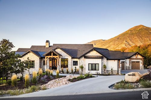 995 S Summit Creek Dr, Woodland Hills, UT, 84653-5908 | Card Image