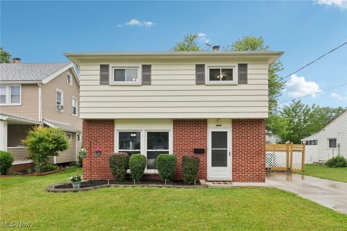 30221 Harrison Street, Willowick, OH, 44095 | Card Image