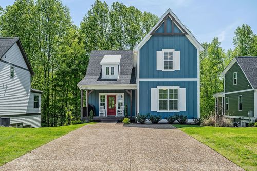 493 Evans Dr, Tullahoma, TN, 37388-6446 | Card Image