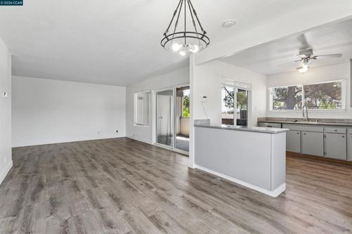 7-355 Parkview Ter, Vallejo, CA, 94589 | Card Image