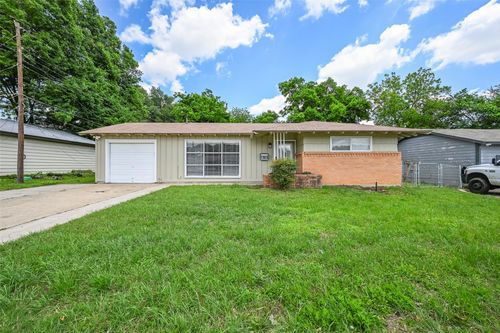 1905 S Cooper St, Arlington, TX, 76010-4343 | Card Image