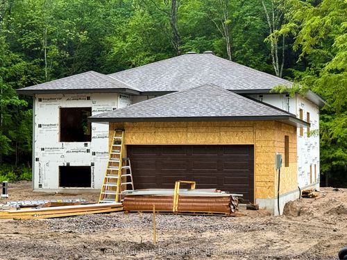 26 Aspen Lane, Powassan, ON, P0H1Z0 | Card Image