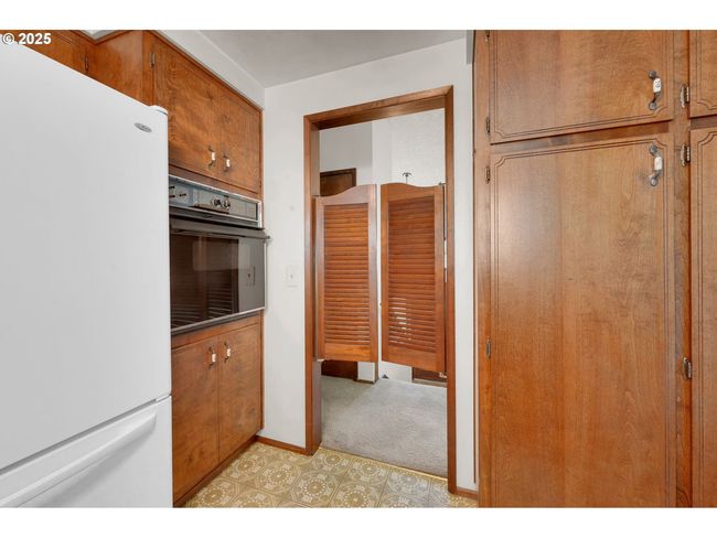 1770 W 28 Th Ave, House other with 3 bedrooms, 2 bathrooms and 2 parking in Eugene OR | Image 16